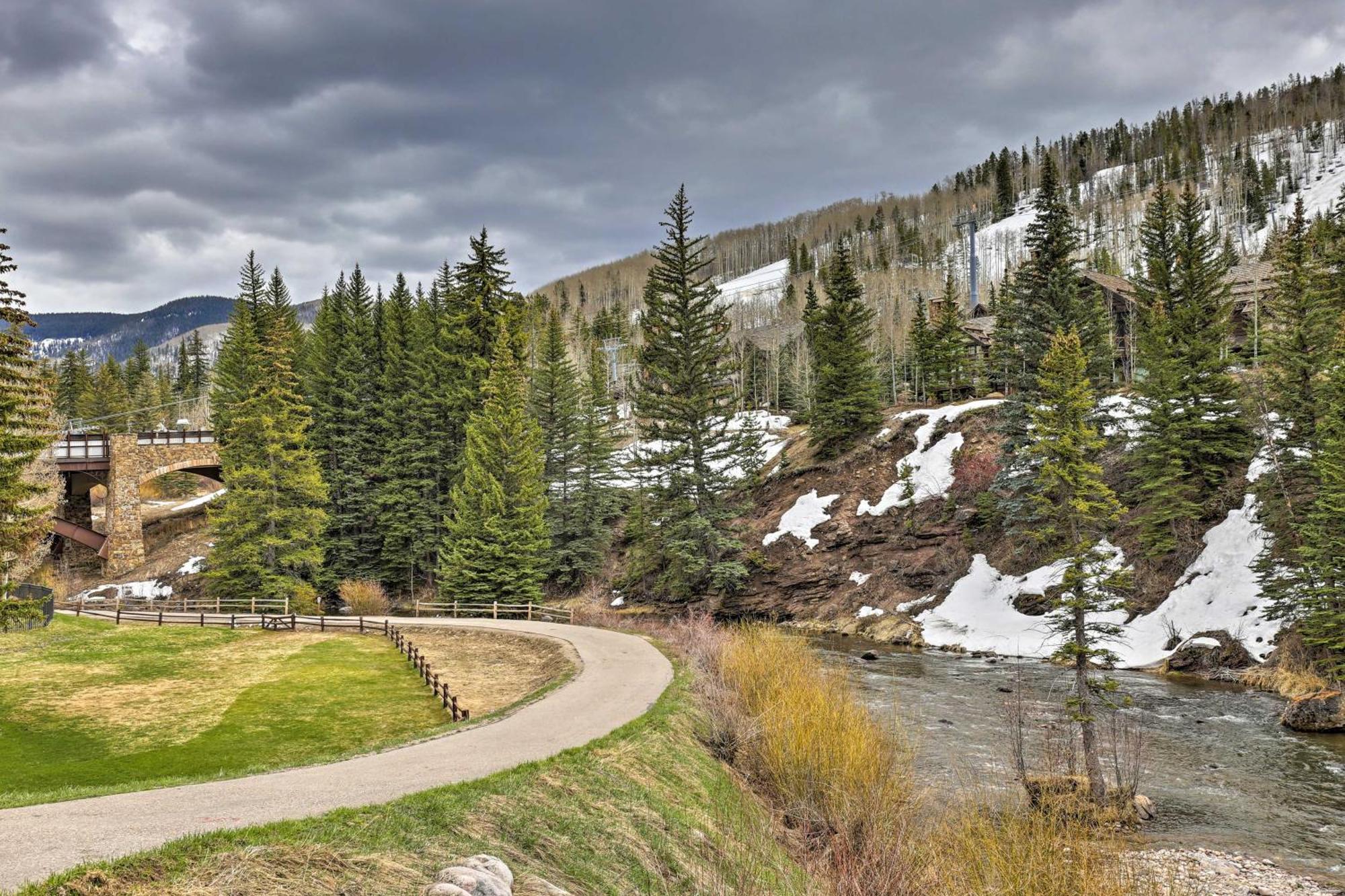 Spacious Vail Condo Steps From Eagle Bahn Gondola Exterior photo